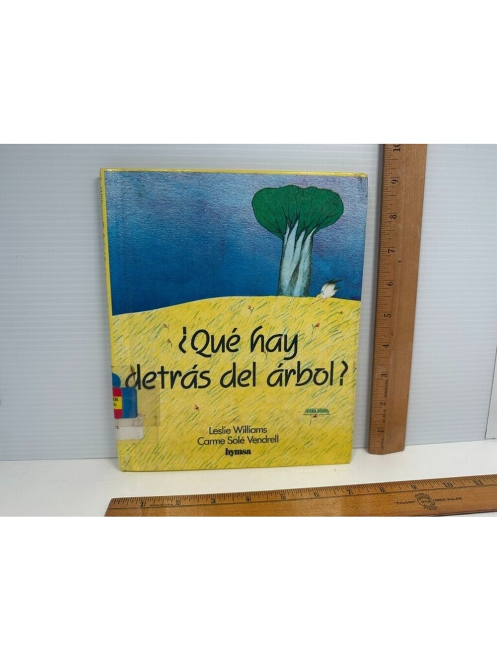 Que Hay Detras Del Arbol SPANISH Bk HC Leslie Williams Carme Sole Vendrell ExLib